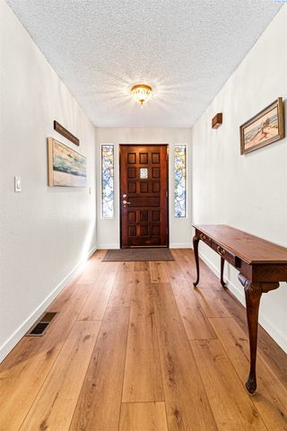 2029 Weiskopf Court, Richland, WA 99352