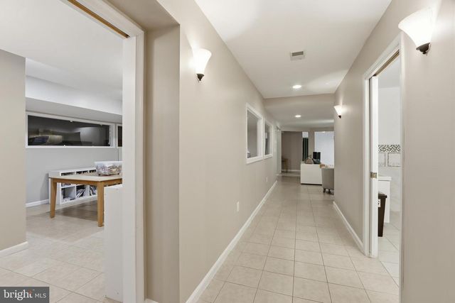 2704 MARTELLO DR, Silver Spring, MD 20904