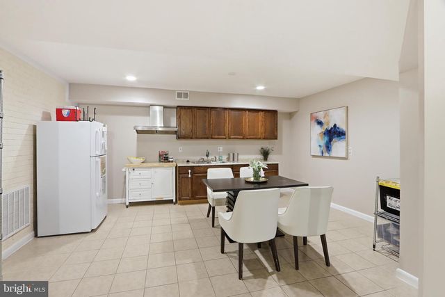 2704 MARTELLO DR, Silver Spring, MD 20904