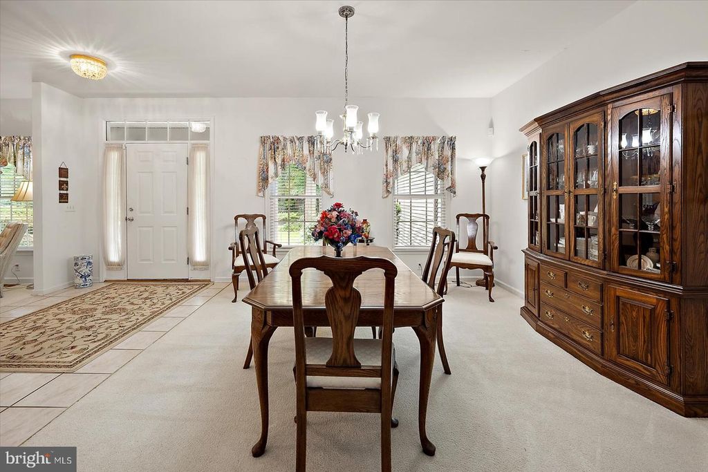 Image 10 of property listing at 509 DOGWOOD DR, Salisbury, MD 21801