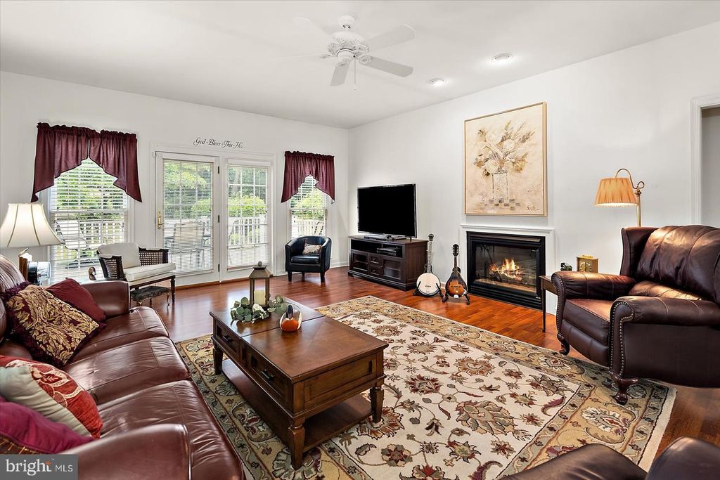 Image 14 of property listing at 509 DOGWOOD DR, Salisbury, MD 21801