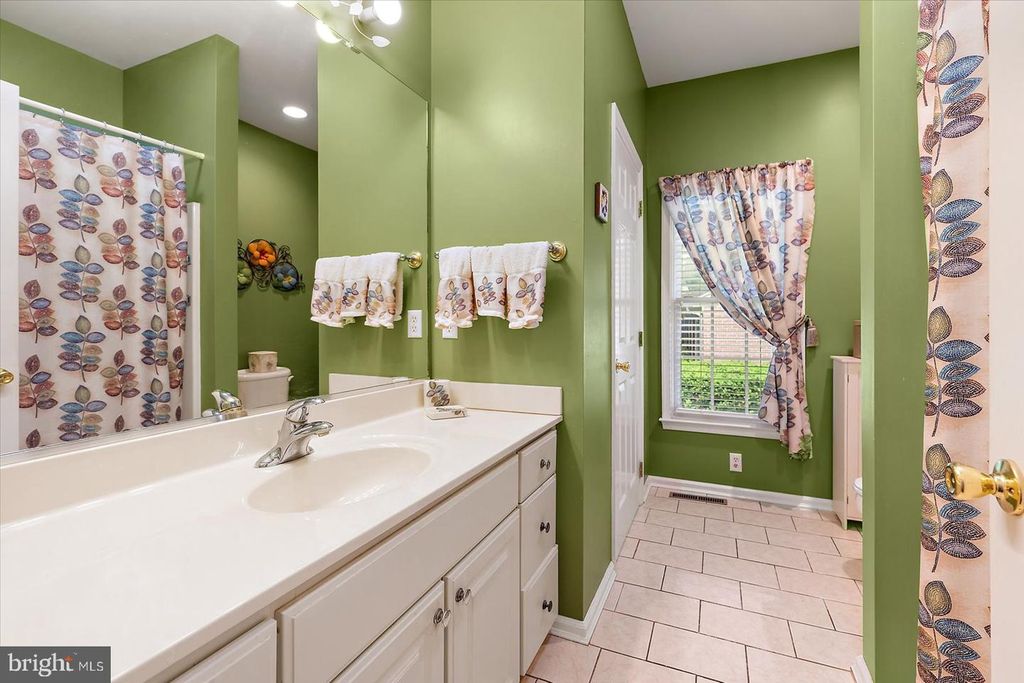 Image 49 of property listing at 509 DOGWOOD DR, Salisbury, MD 21801