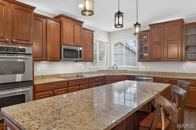 20 Creek Pass Court, St Charles, MO 63304