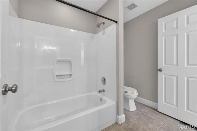 20 Creek Pass Court, St Charles, MO 63304