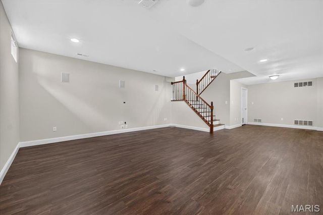 20 Creek Pass Court, St Charles, MO 63304