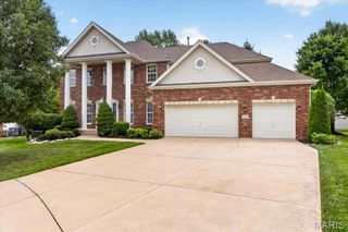 20 Creek Pass Court, St Charles, MO 63304