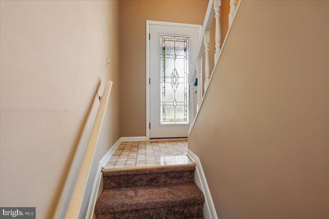146 HOLLY CIR, Baltimore, MD 21221