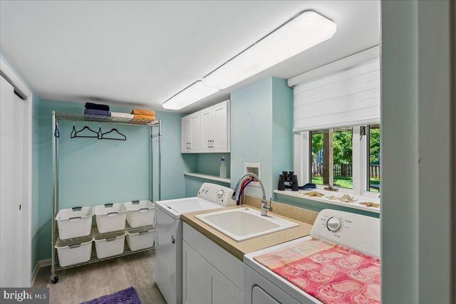 146 HOLLY CIR, Baltimore, MD 21221