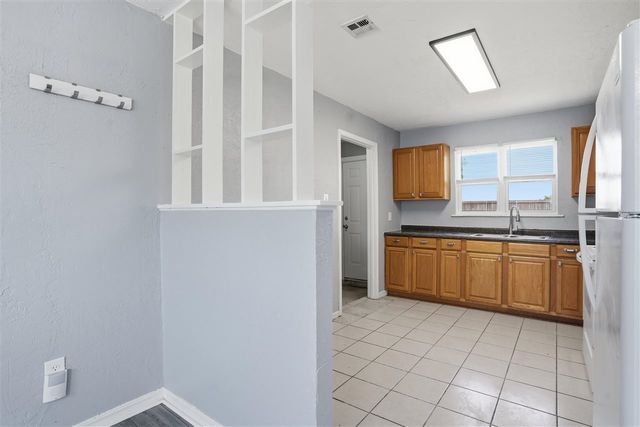 1421 NW Ozmun Ave, Lawton, OK 73507