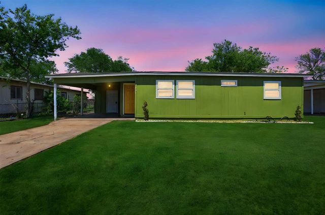 1421 NW Ozmun Ave, Lawton, OK 73507