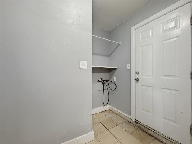 1421 NW Ozmun Ave, Lawton, OK 73507