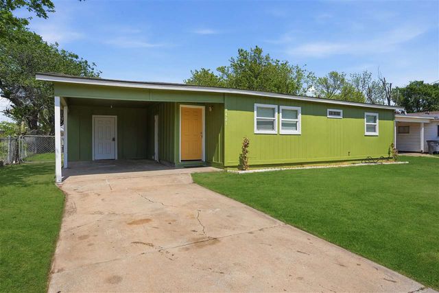 1421 NW Ozmun Ave, Lawton, OK 73507