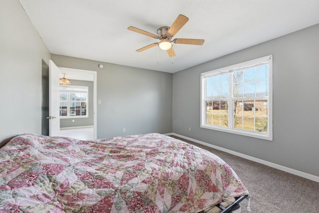 205 Sheridan Cir, Hopkinsville, KY 42240