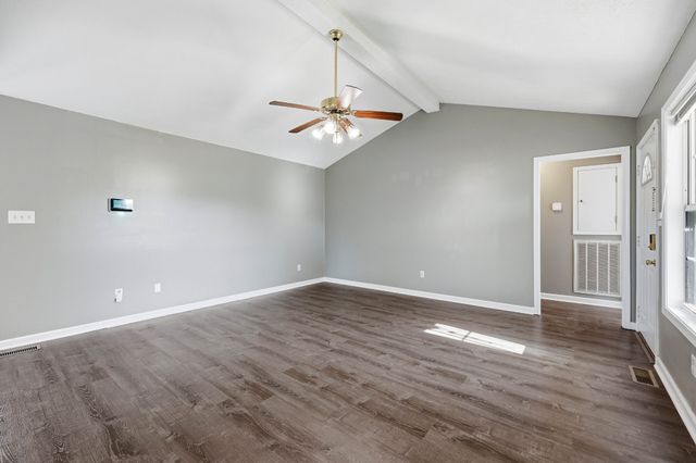 205 Sheridan Cir, Hopkinsville, KY 42240