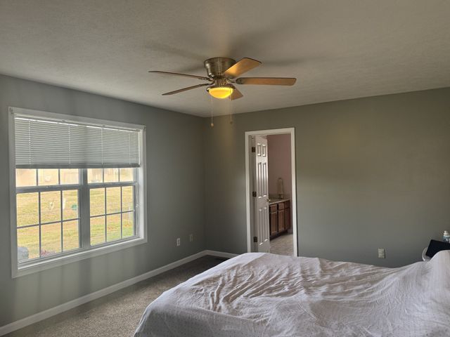 205 Sheridan Cir, Hopkinsville, KY 42240