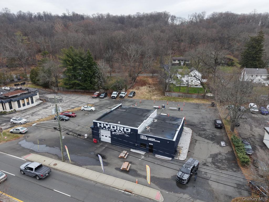 585 Route 303, Blauvelt, NY 10913