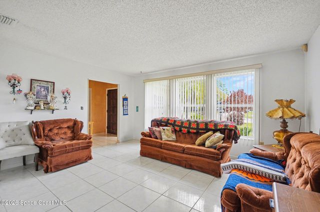 607 Dundee Circle, West Melbourne, FL 32904