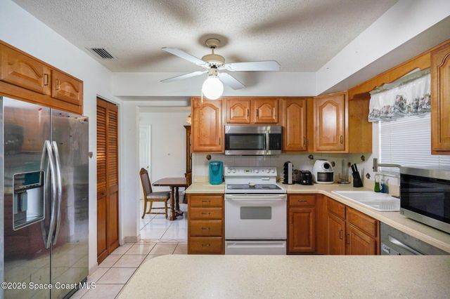 607 Dundee Circle, West Melbourne, FL 32904