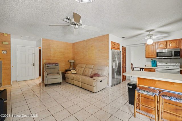 607 Dundee Circle, West Melbourne, FL 32904