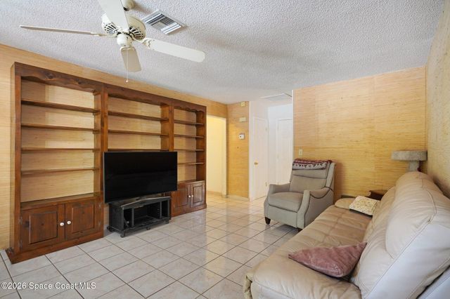 607 Dundee Circle, West Melbourne, FL 32904