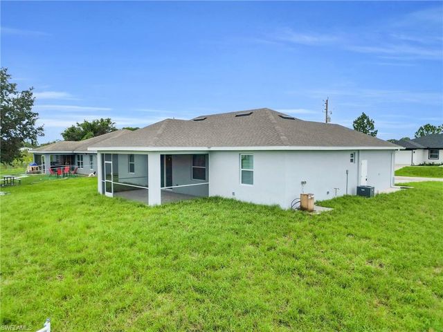 2718 42nd ST W, Lehigh Acres, FL 33971