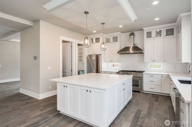 17254 NE 113th Court, Redmond, WA 98052