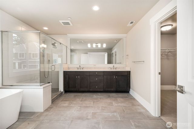 17254 NE 113th Court, Redmond, WA 98052