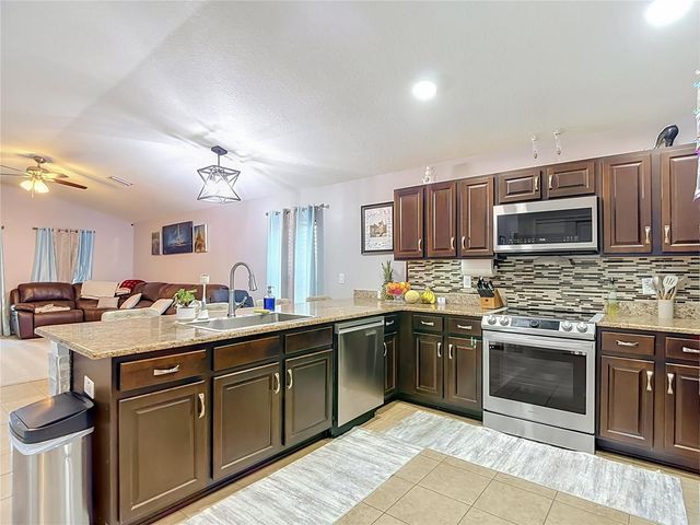 6328 SPARKLING WAY, Wesley Chapel, FL 33545