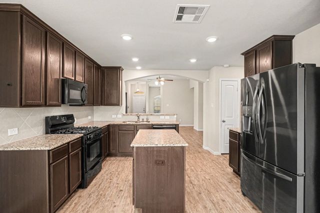 529 Rosebank Trail Lane, La Marque, TX 77568