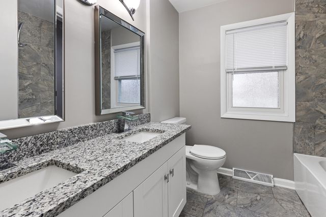 1000 W 54th Avenue, Merrillville, IN 46410