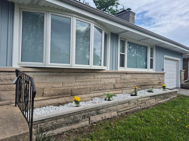 1000 W 54th Avenue, Merrillville, IN 46410