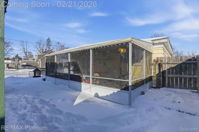 35071 Barton Street, Westland, MI 48185