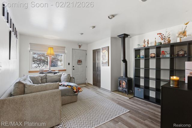 35071 Barton Street, Westland, MI 48185