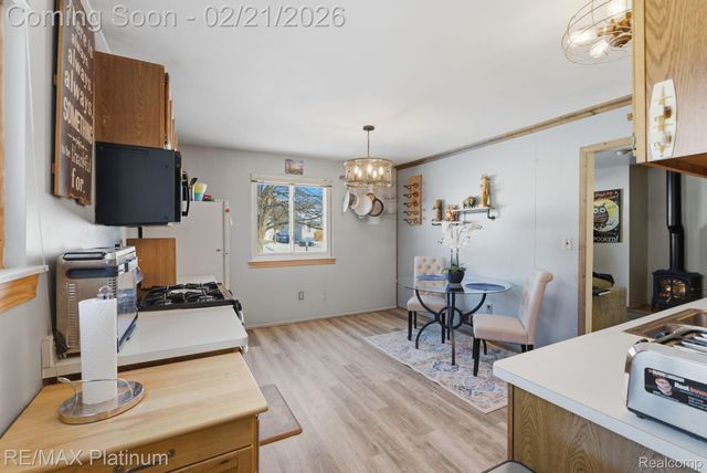 35071 Barton Street, Westland, MI 48185