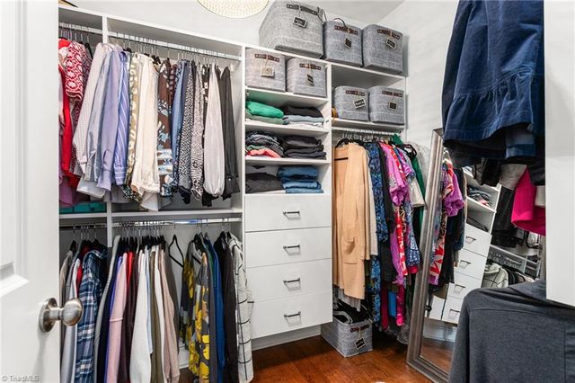 3305 Waterford Glen Lane, Clemmons, NC 27012