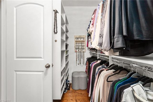 3305 Waterford Glen Lane, Clemmons, NC 27012