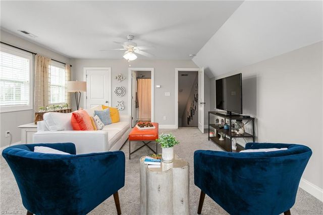 3305 Waterford Glen Lane, Clemmons, NC 27012