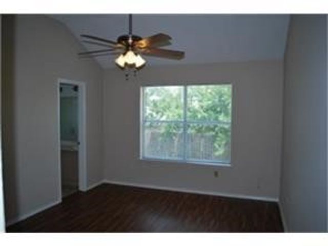 325 Angelina Drive, Arlington, TX 76018