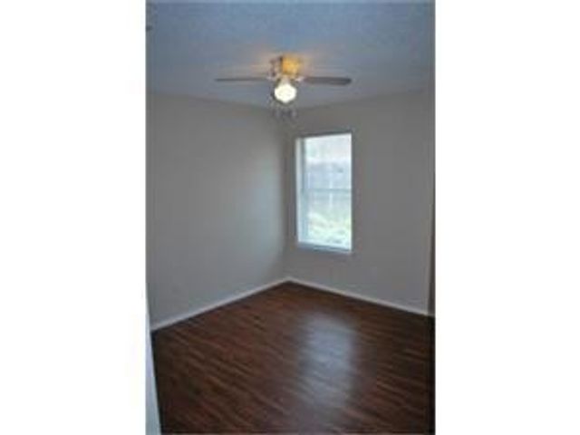 325 Angelina Drive, Arlington, TX 76018