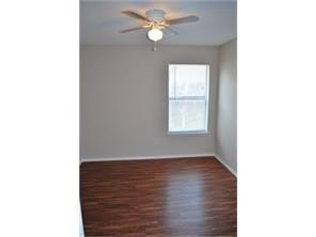 325 Angelina Drive, Arlington, TX 76018