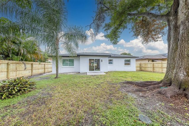 7026 68TH AVENUE N, Pinellas Park, FL 33781
