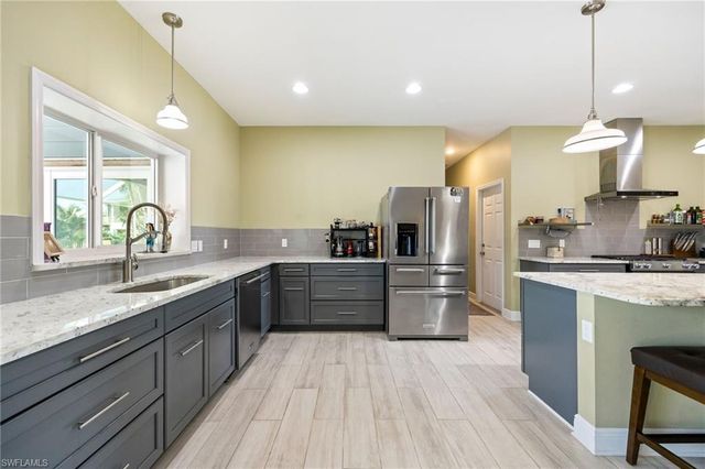 3557 Sea Holly LN, St. James City, FL 33956