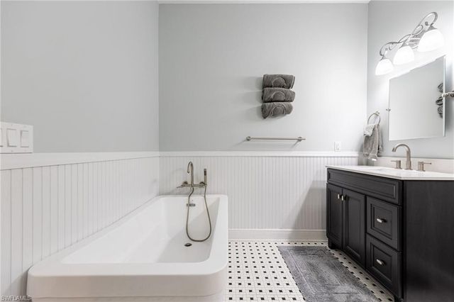 3557 Sea Holly LN, St. James City, FL 33956