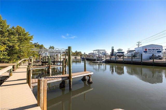 3557 Sea Holly LN, St. James City, FL 33956