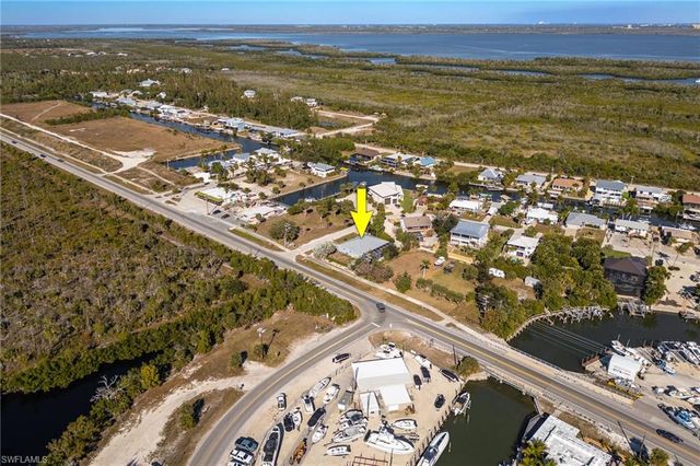 3557 Sea Holly LN, St. James City, FL 33956