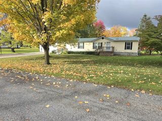 206 E 1st Street, Stanton, MI 48888