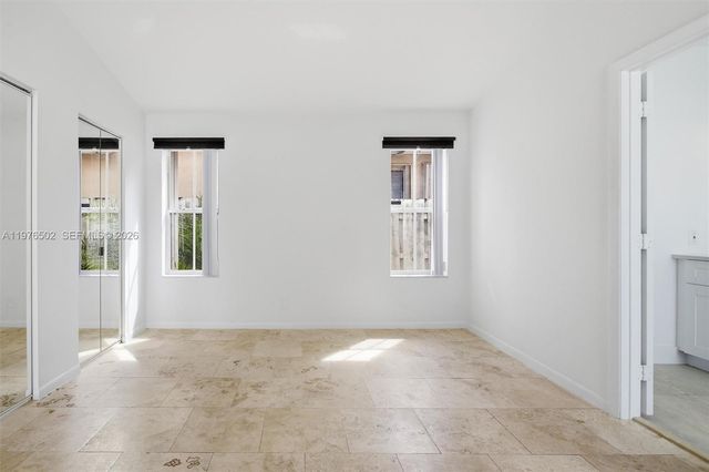 922 Falling Water Rd 922, Weston, FL 33326