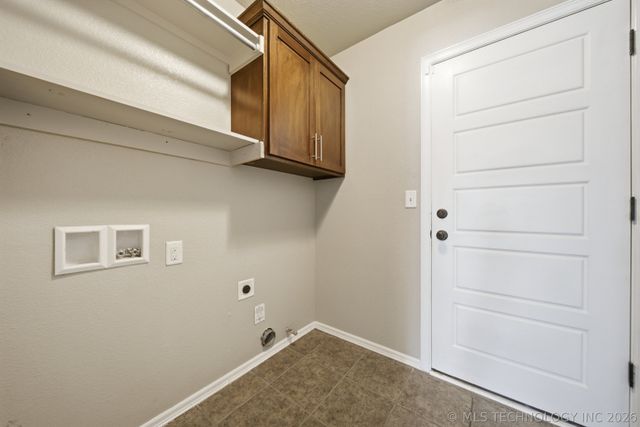 16043 S 88th East Avenue, Bixby, OK 74008