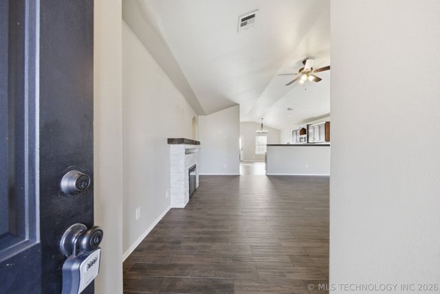 16043 S 88th East Avenue, Bixby, OK 74008