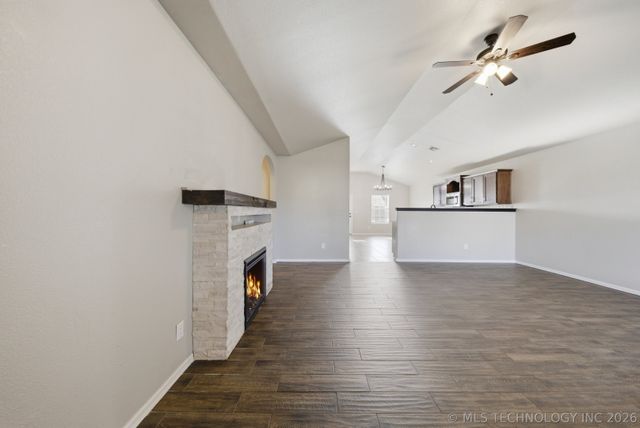16043 S 88th East Avenue, Bixby, OK 74008